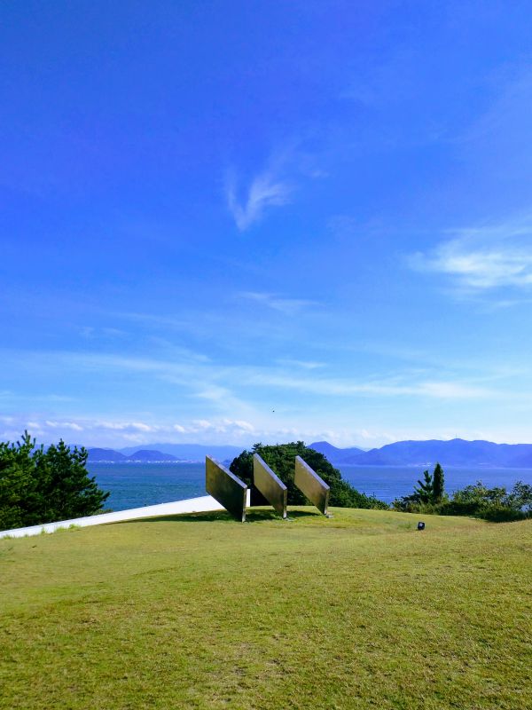 瀬戸内海の海岸沿い散策