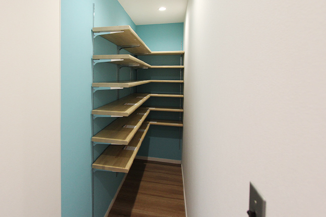 ゼロキューブ(ZERO-CUBE)施工事例 お洒落なパントリー